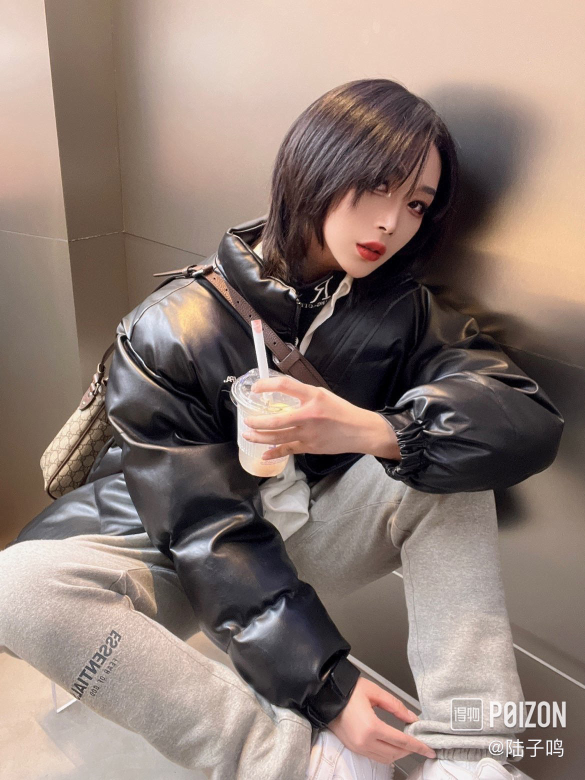 SS22 Top ESS **Fog Ankle-Tied Flocking Fear of God Essentials Sweatpants