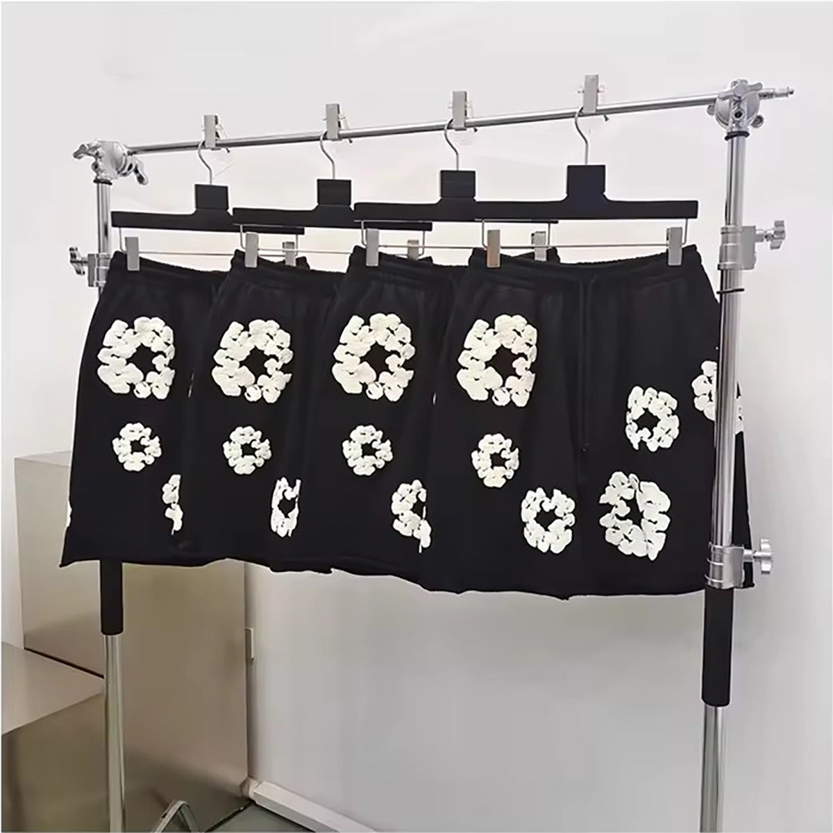 Top Quality 1:1 Denim Puffy Printed Tears Shorts