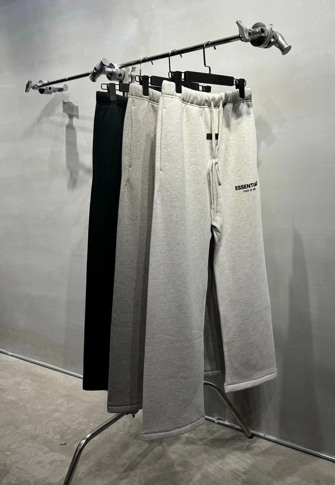 460gsm Top  Fear of God Essentials Sweatpants