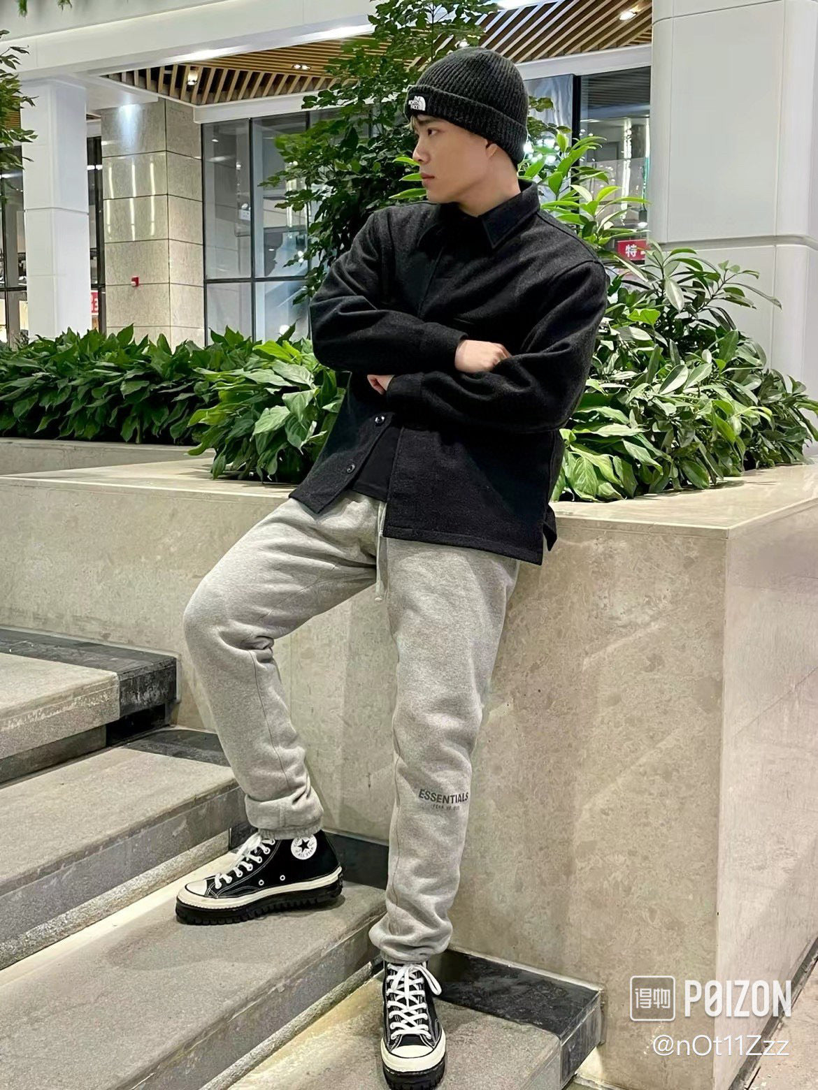 SS22 Top ESS **Fog Ankle-Tied Flocking Fear of God Essentials Sweatpants