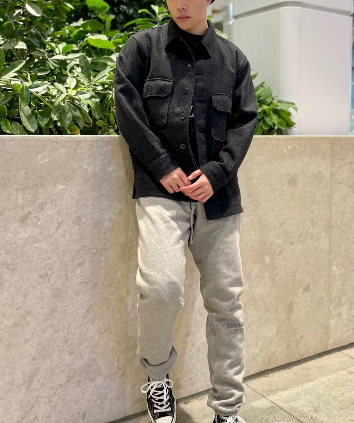 SS22 Top ESS **Fog Ankle-Tied Flocking Fear of God Essentials Sweatpants