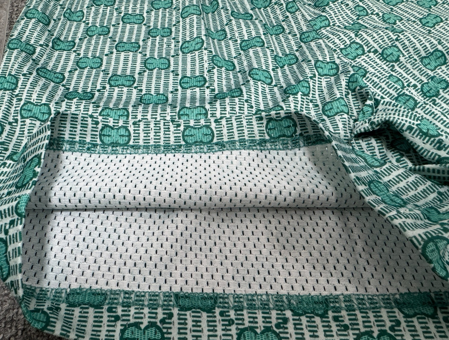 EE3006 Fashion Eric Emanuel Quick-Drying Mesh Shorts