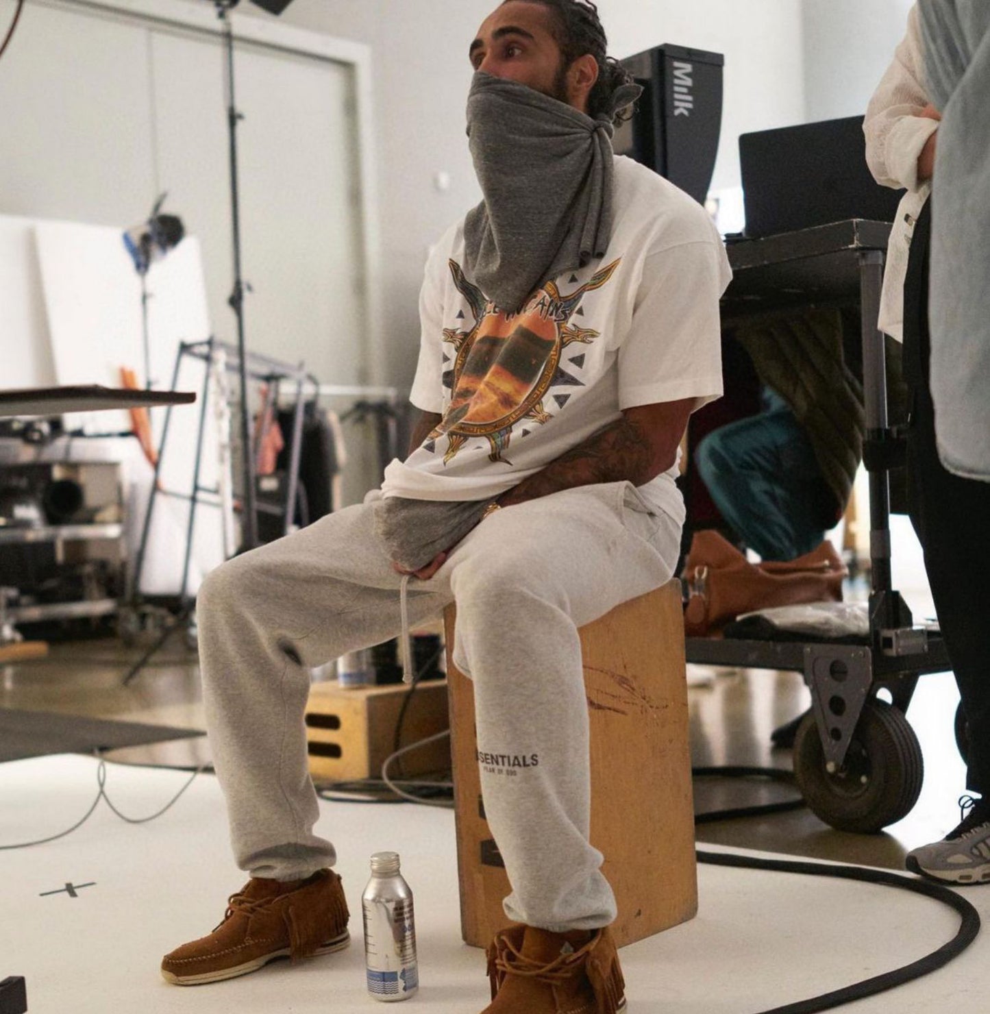 SS22 Top ESS **Fog Ankle-Tied Flocking Fear of God Essentials Sweatpants