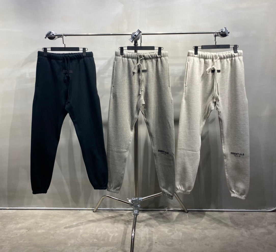 SS22 Top ESS **Fog Ankle-Tied Flocking Fear of God Essentials Sweatpants